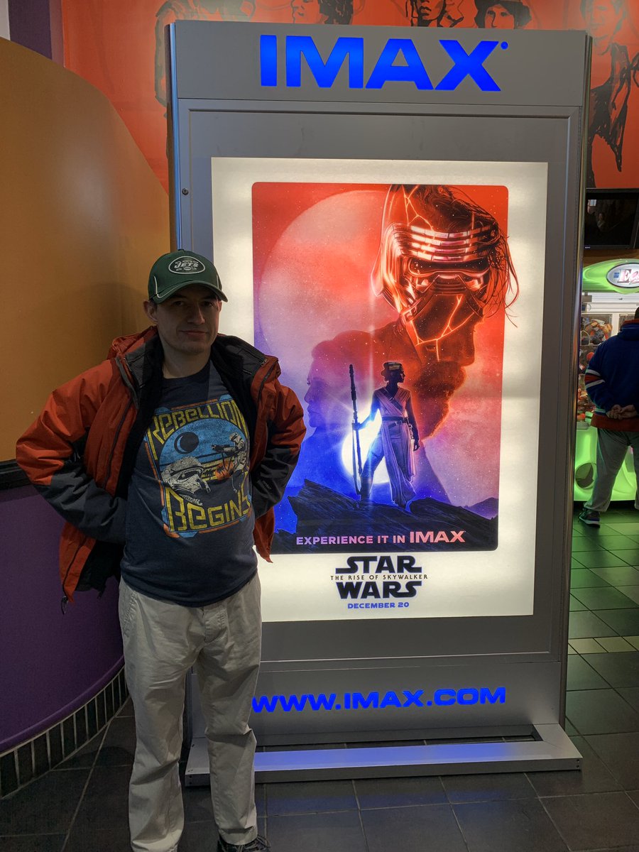 JohnMaring2's tweet photo. @VCastroTV @AliBaumanTV @NatDuddridgeTV @JLaytonTV @jennamdeangelis Hey, Guys! May The Force Be With You! #RiseOfTheSkywalker Was Awesome! What A Finale! Merry ๐! #VCastroTV #AliBaumanTV #NatDuddridgeTV #JLaytonTV #jennamdeangelis #StarWars https://t.co/6T9hmF5zmI