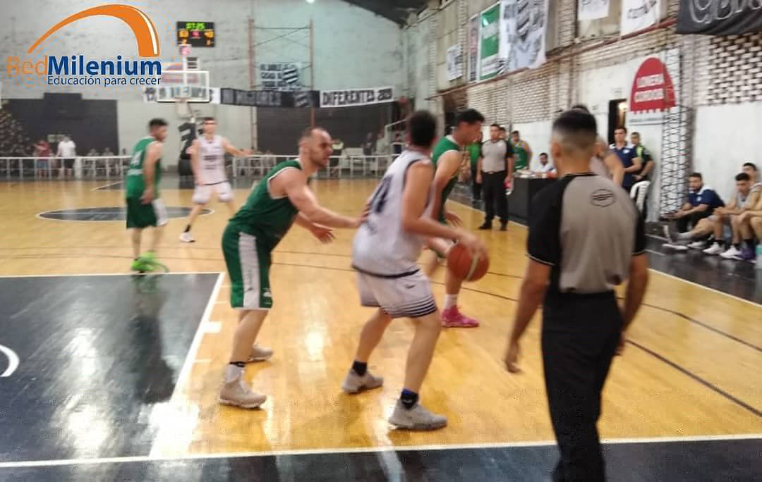 RMilenium's tweet photo. #Básquet🏀 #FinalFour
Terminó el encuentro entre @ClubBelgranoTuc y @AsociacionMitre. El "Patriota" ganó por 76-62. Estuvimos con toda la producción de @RMilenium y la transmisión de @deportuctv. https://t.co/z4WLL4kker