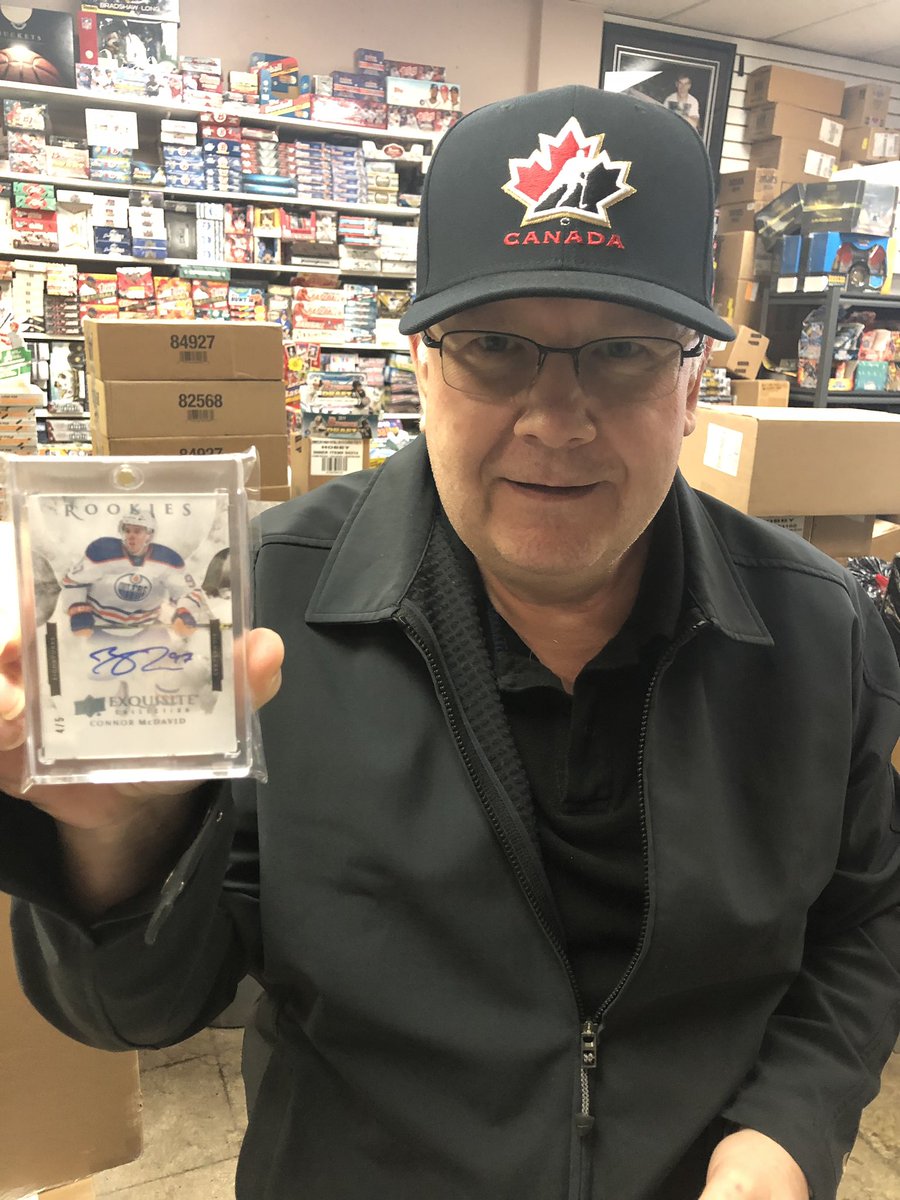 westsportscards's tweet photo. @UpperDeckHockey @UpperDeckSports @UniversalDst @sportscards @SHOWYOURHITS @sportscardalbum @beckettmedia @UltraPROSupply @HockeyCardHits amazing pull from out last box on the shelf #LastBox #mojo 15-16 Connor McDavid UD Ice Exquisite Blue Spectrum Auto RC /5 #wschugehits https://t.co/SN2ULu6Oz9