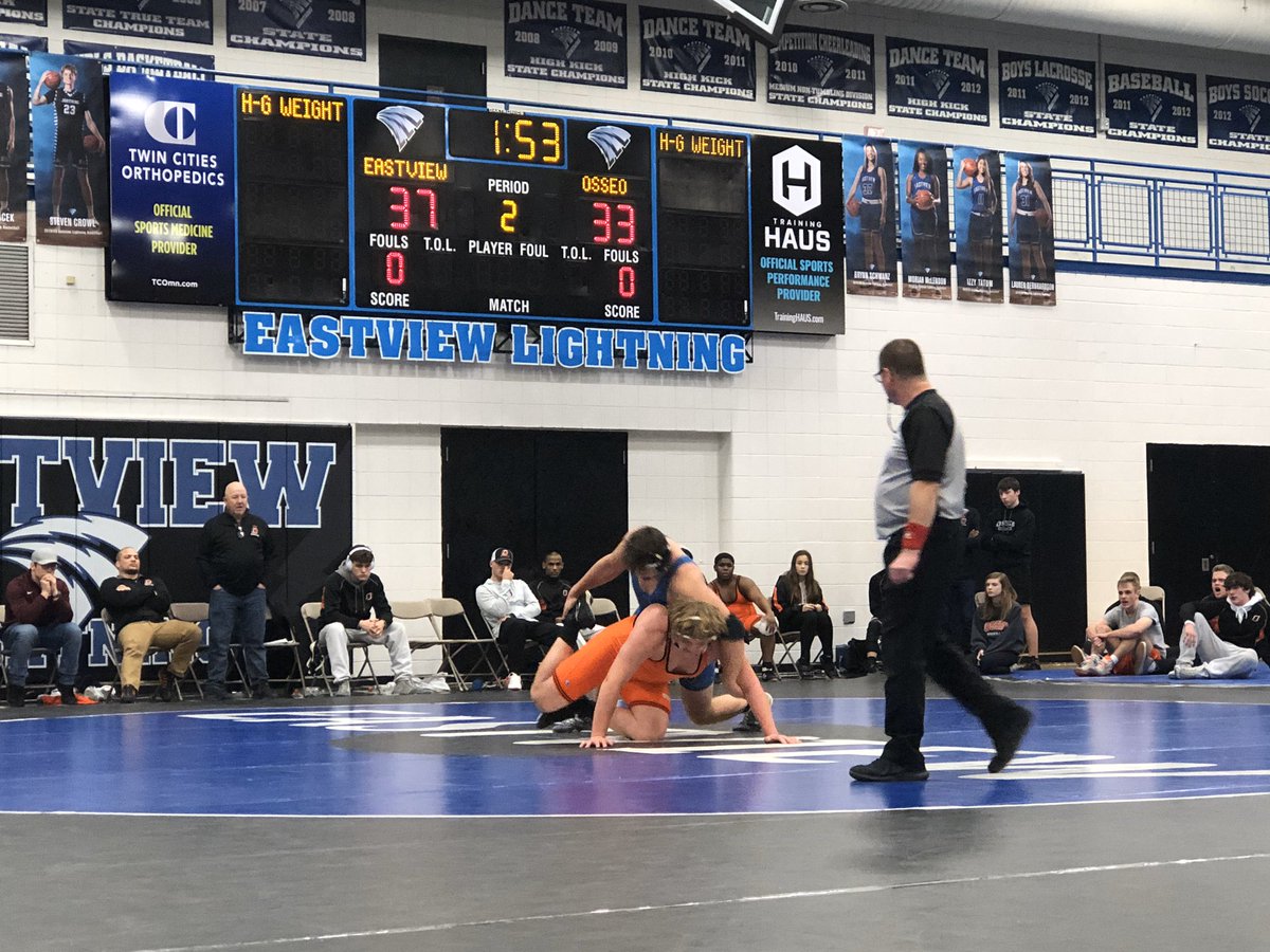 EVHSAthletics's tweet photo. @EVwrestling with a big win over Osseo to go 3-0 on the night! Kellen Stewart seals the last win with a victory at heavyweight! https://t.co/nM5RD5EHMw