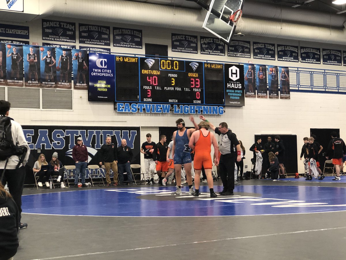 EVHSAthletics's tweet photo. @EVwrestling with a big win over Osseo to go 3-0 on the night! Kellen Stewart seals the last win with a victory at heavyweight! https://t.co/nM5RD5EHMw