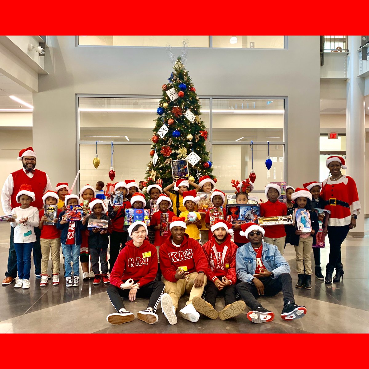 DocSTEM's tweet photo. The gifts arrived today from the Kappa @APSTAGAcademy @NFAC_Nupes @OINUPES @WeemsYolanda @marcopitts @DrSharpe3 @pattoneducator @creightonbryan #guideright #shopwithaKappa #oneKappa https://t.co/IovBKBFcxZ