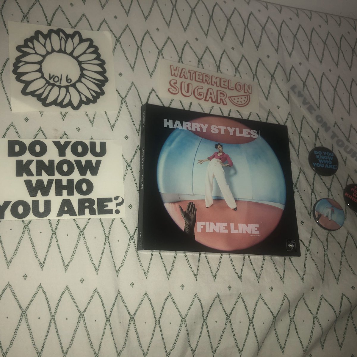 decalgarden's tweet photo. 🍒 GIVEAWAY 🍒

▪️ retweet this tweet
▪️ follow us
▪️ 48 hours to announce a winner

#fineline #giveaway 

🍒 Shop our stickers and buttons here: https://t.co/jHGT28mAPi 🍒 https://t.co/Vj8Gm3Kzx0