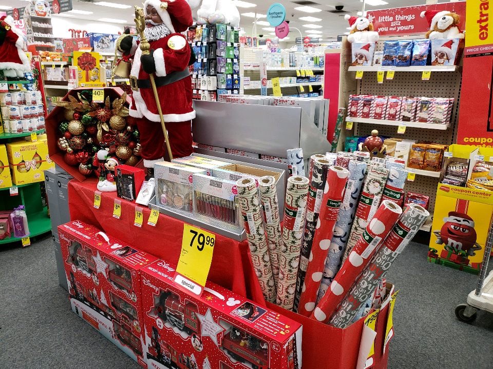 DrJoPharmD's tweet photo. Only 🤚🏾 days until Christmas! Gotta be 🧤🧤 off in Cincinnati, Ohio! #finishstrong #R36ION https://t.co/1GdfsfZ7ld