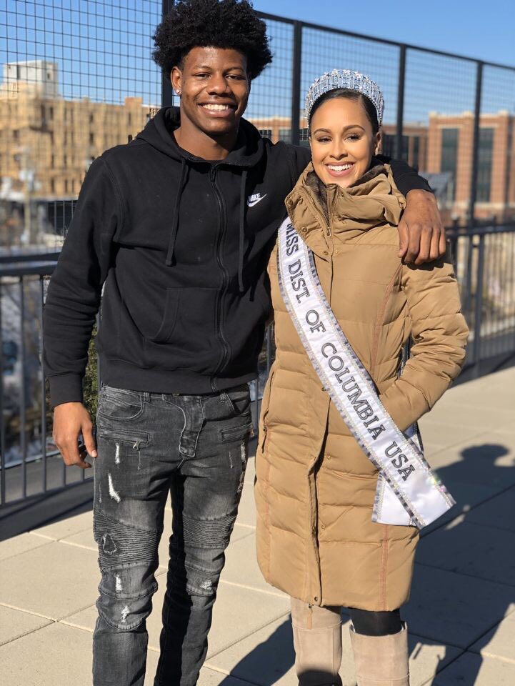 GPSTAYDC's tweet photo. Our Mass Media program is taking off!!! Our Stellar Stallion, Jymeen, had the opportunity to interview and photograph @MissDCUSA today! We are so proud of you Jymeen! @DCPS_Community @DCPS_SEAD @DCCollegeCareer @JerryJellig1 @DCPSChancellor @dcpublicschools #StallionStrong https://t.co/m5ZUyfHXhP