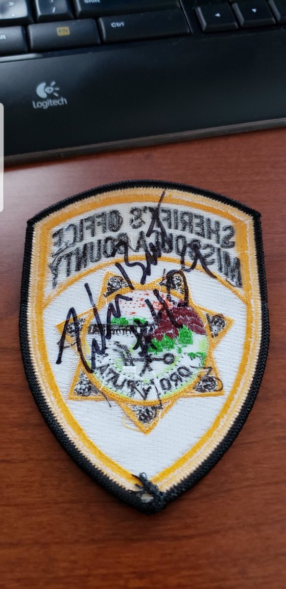 LivePDMissoula2's tweet photo. @OfficialLivePD @danabrams @TomMorrisJr1  @FanpageLivepd @LivePDNation @LivePdFans @LivePdFantasyLG @LivePdBlueLine give away at 100, 1k, 2k, 3k, &amp; 4k followers.
1. Follow me.
2. Follow @Bill_Burt_409 
3. RT
4. Like
Winner Announced at 100 followers #LivePD https://t.co/zrZHeIHYWE