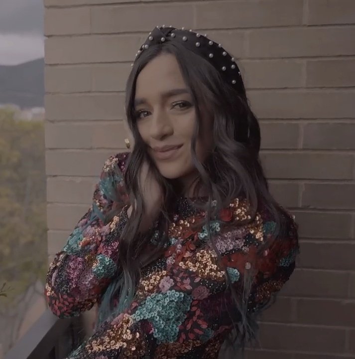 cachermexcp's tweet image. "Esa es la mujer más linda del mundo asomándose" 🥺