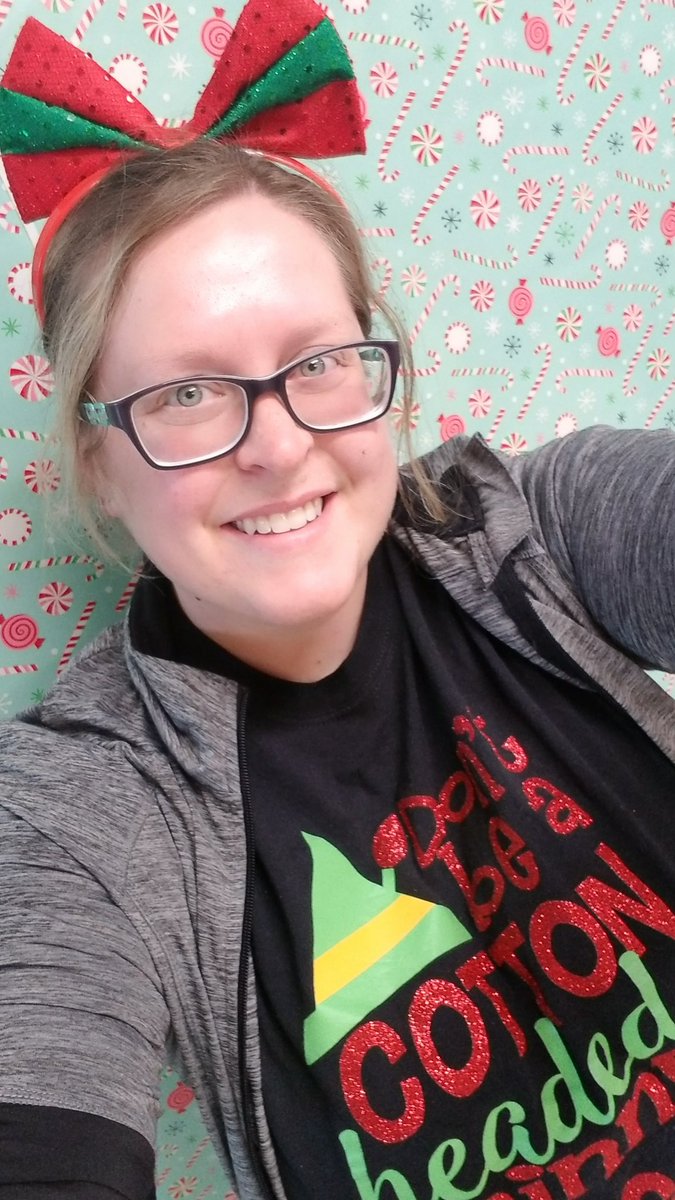 JacyPorter09's tweet photo. Holiday hat/headband day 😍 
Plus my fave... Buddy the elf!! Don't be a cotton headed ninny muggins! https://t.co/CtzEN654b8