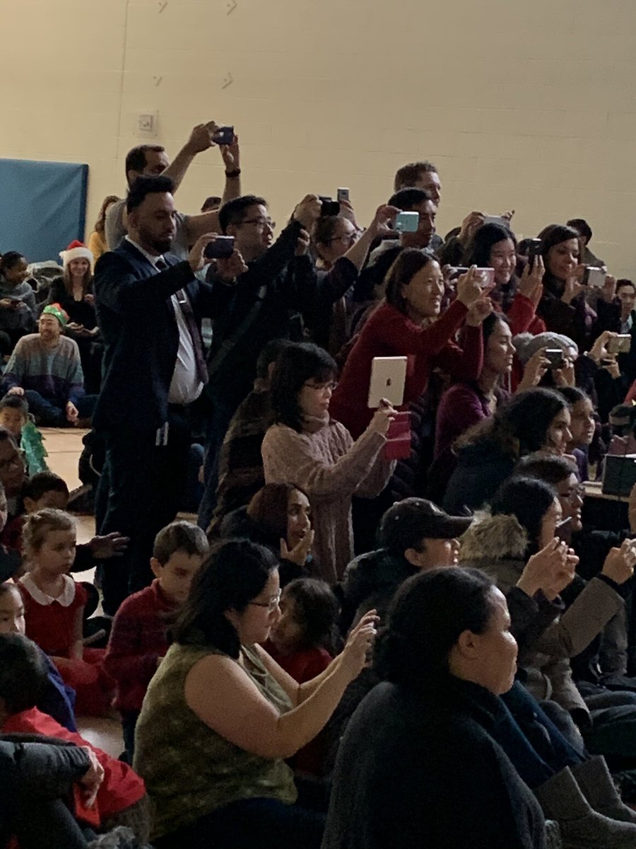 dtsolos's tweet photo. You know itโs a Kindy concert @TDSB_Avondale when...
#smile #firsttimeperforming #allnaturals https://t.co/5n7ueXEU8j