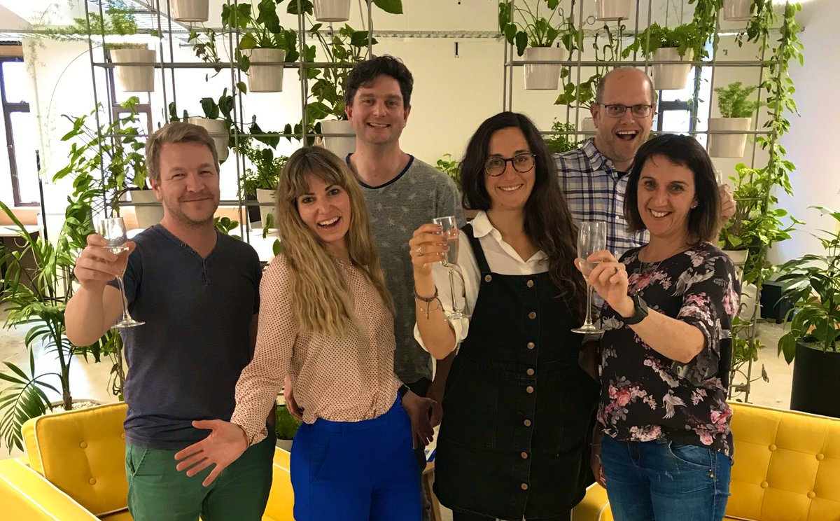 akinafoundation's tweet image. Meri Kirihimete me te Hape Nū Ia from our team to yours! Some of us are back on deck from Jan 6th with other following soon after. Have a fun, safe and restful break whānau #seeyouin2020 for a #yearofimpact 🎄🥳🥂