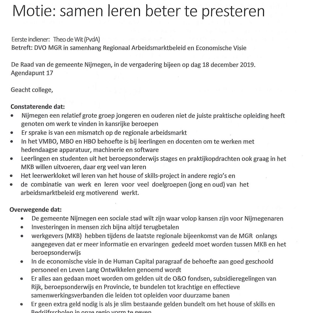 PvdANijmegen's tweet photo. 3/3 Raadslid Theo de Wit @TWMdewit behaalde met zijn motie “Samen leren beter te presteren” een raadsmeerderheid voor een plan om de mismatch op de regionale arbeidsmarkt te verkleinen. Dank voor de samenwerking @Raadnijmegen #raad024 #Nijmegen 💪🏼🌹 https://t.co/C71Tig9qiA