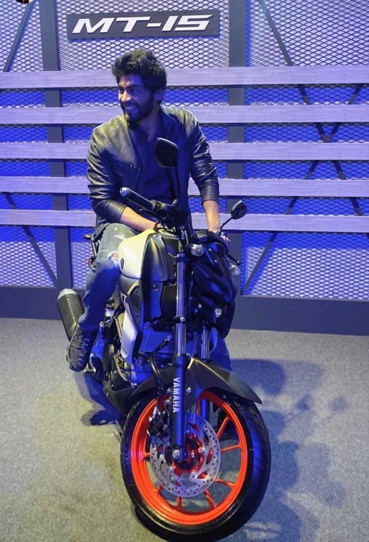 TharshanOffclTM's tweet photo. #Yamaha Bike Launched ny #Tharshan https://t.co/FUZhsKRo2u