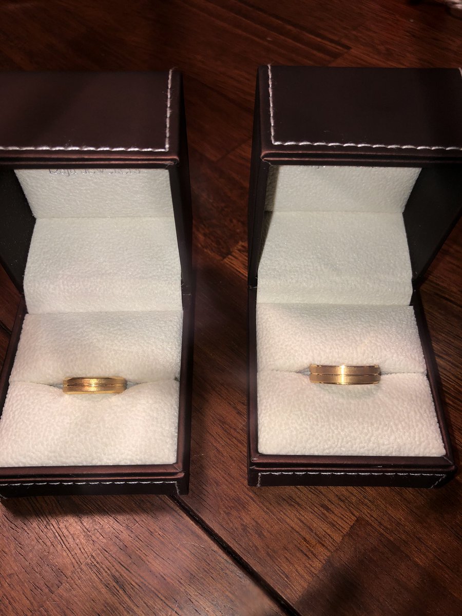 ZayBess_'s tweet photo. New wedding bandzzzzz who dis 👩‍❤️‍💋‍👨 https://t.co/K66zhFBOWc