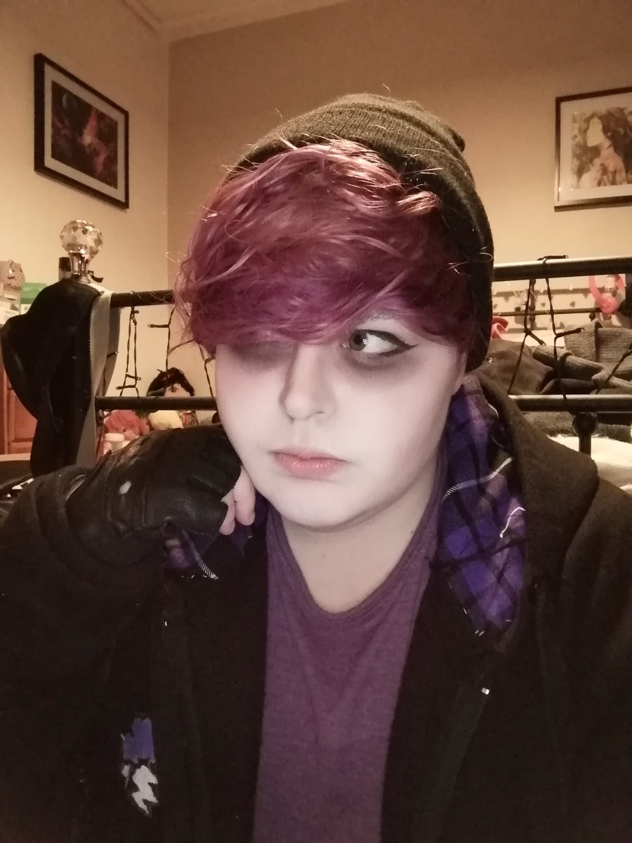 Random_Niv's tweet image. Happy birthday Virgil! 
@ThomasSanders

Virgil has always been a character I've resonated with the most plus I love his style!