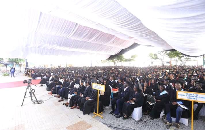 bevalynekwambo3's tweet photo. #TUKgraduation #TUK7thGraduation #TUKGRADUATION2019
Congratulations and welcome to the job market https://t.co/RQItJZUkij