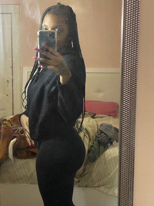 Watch kiki ♡ ︎'s leaked NSFW photo on TwXstars