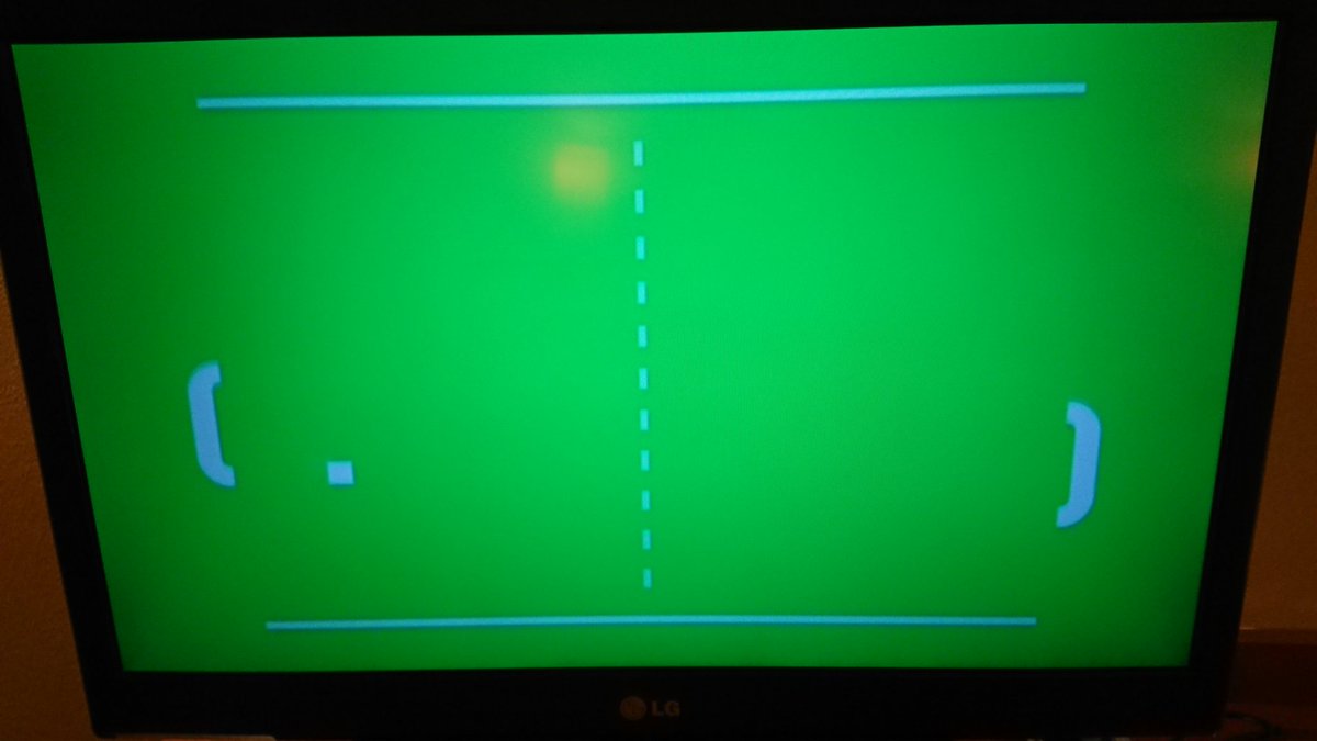 emyj_'s tweet image. 荷造りしながら誰得番組観てる
(ピンポンのラリーが延々と続きます)
#primacool #pingpong