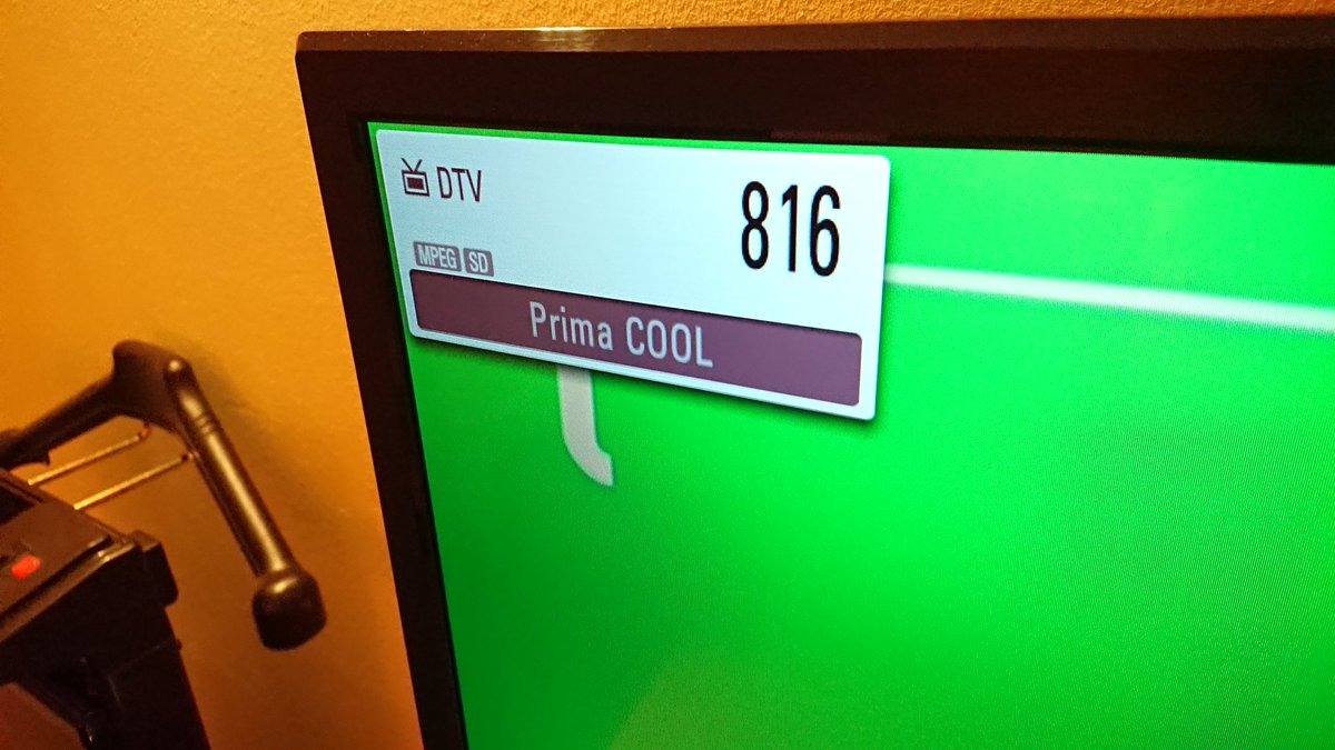 emyj_'s tweet image. 荷造りしながら誰得番組観てる
(ピンポンのラリーが延々と続きます)
#primacool #pingpong