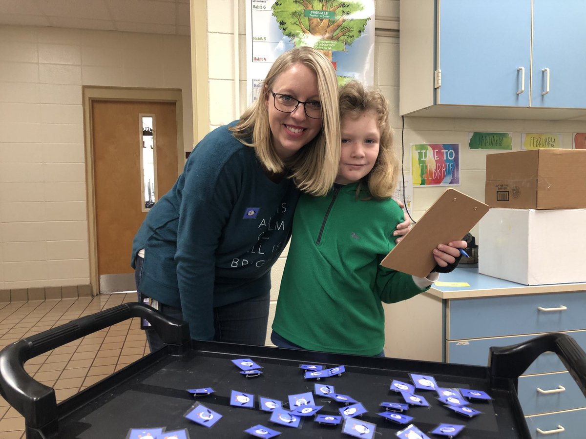 hilarybellis's tweet photo. Such a special treat for every teacher at RBE to get a handmade Christmas pin from our very own student workforce! #onlyatRBE https://t.co/AFTvSvSTP8