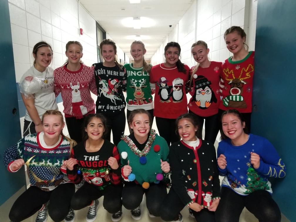 Catch us tomorrow night with <a href="/BuesoYanira/">yanira</a> ‘s solo! 🙌