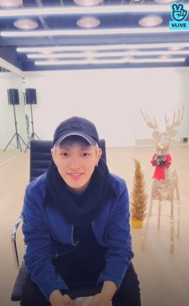 Vliveofficial's tweet photo. [V LIVE] 울 홍중이는 어릴 때 꿈이 '사'자 들어가는 직업 갖는거였다면서요⁉️💕 누가 울 미니홍즈 아니랄까봐 벌써 꿈을 이뤘네요~🥳💓 언제봐두 사랑스러운 에이티니만의 천'사'가 됐으니까요💗 이런걸 보고 천직을 만났다고 하죠 아마..⁉️🧚‍♂️

▶️ https://t.co/hZhMFQ9Vns

#ATEEZ #에이티즈 #VLIVE https://t.co/zF5yPHVZGR