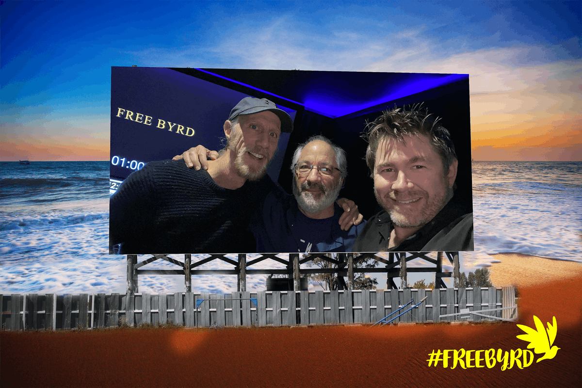 a post-production production per Prankster...
from left to right: Dan Radlauer (composer), Tony Vidal (director), Michael Keeley (sound designer)

there's light in their eyes and a smile on their face... they must be done!!!

#freebyrd | freebyrdmovie.com