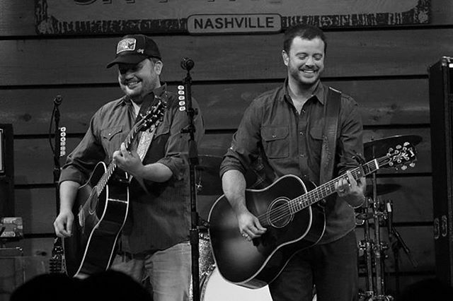 theunderdognow's tweet photo. Name a better duo... Iโll wait
โโโโโโโโโโโโโโโ-
@countryunderdog .
.
.
.
.
#countrymusic #wadebowen #peakdistrict #amazonmusic #rodeo #orangecounty #fogline #defjam #countryduo #olivegreen #newyork #oldtime #photography #followforfollow #Happiness #thankโฆ https://t.co/Zqy06c0Qe2 https://t.co/dJFNLBNtsD
