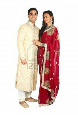 OfUniqueness's tweet photo. INDIAN'S TRADITIONAL COSTUMES
KURTA, DHOTHI &amp; SAREE
#theuniquenessoftraditionalcostumes #malaysiakunegaraku https://t.co/is8Lz3w4pg