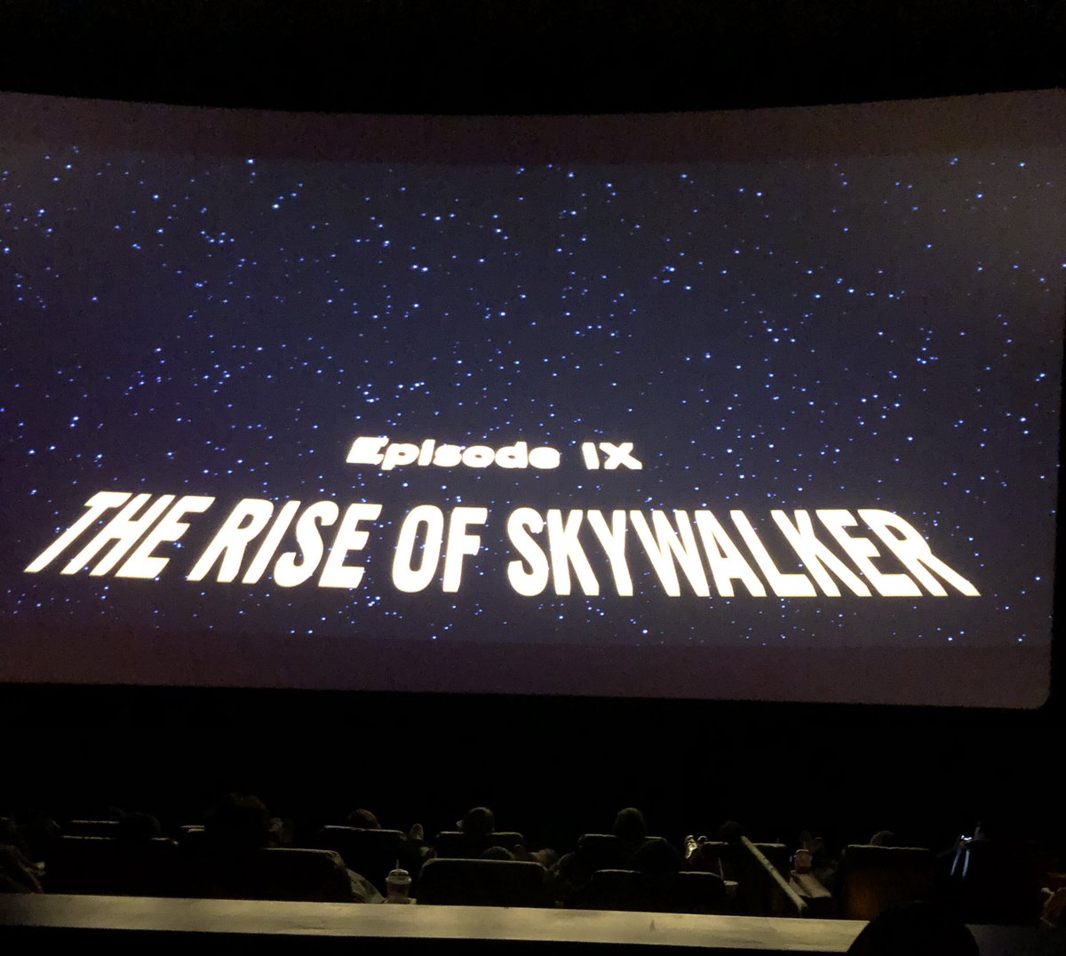 JuankyDiaz's tweet photo. #acompletecircle #starwars #riseofskywalker #geeksnightout #Episode9 https://t.co/d47j7r4lwe