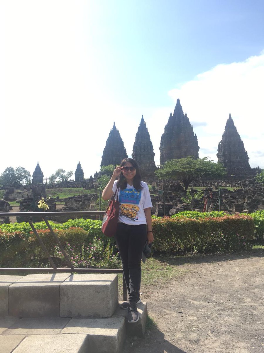 December? 
It means holiday
#PrambananTemple #CentralJava