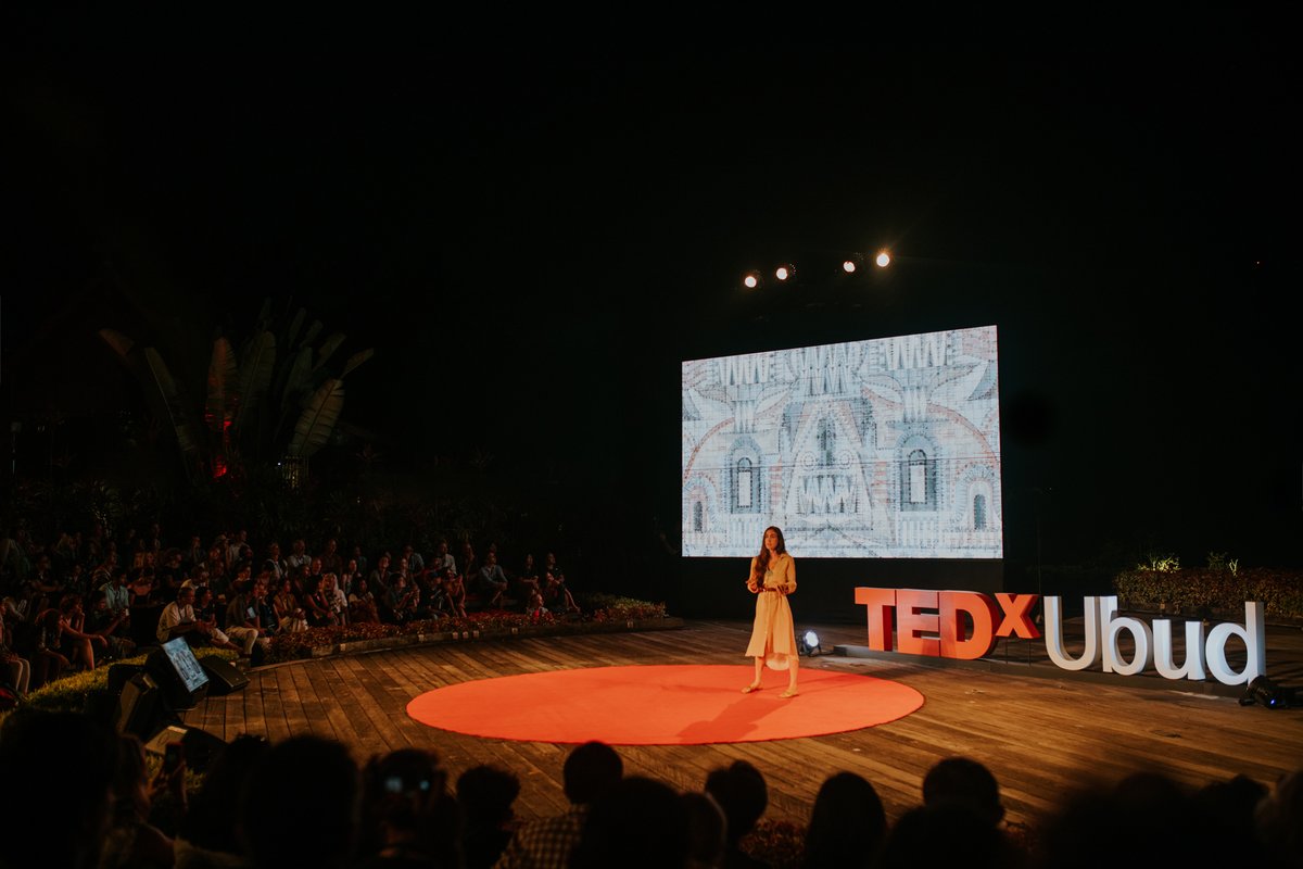 TEDxUbud's tweet photo. A talk about how ideas flow from the brain and into the hands of an artist. Louise Despont touches on what the loss of handwriting might mean for us all, how to cultivate a creative practice, and how her detailed drawing process has evolved.  

Watch: https://t.co/jgcmHspDD5 https://t.co/8SGl2Q7JGy