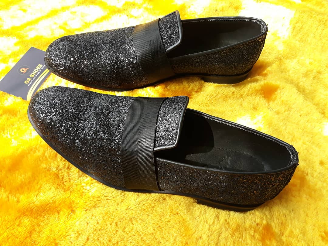 mr_dehborzitro's tweet photo. Swift glitter shoes.
Perfect Gift for your loved ones
Pls RT. My customers may be on your TL.
Price -18500
For more enquiries; Call/whatsapp 07063256130
#wizkid #Nativeland2019 #ImpeachBuhari #nativeland #NativeCanDo JAMB Rema Ramsey Eko Atlantic Burna Lagos Davido COZA https://t.co/juf6ZGfGJ5