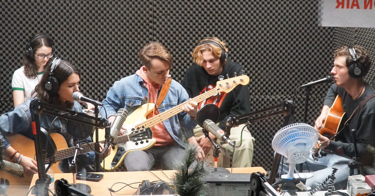The FALL 2019 Radio Marathon: The Music Sweet Box is up on KPCRadio.com! Check it out :-) Thanks to everyone that came to the studio, everyone was completely amazing 🎉🎊