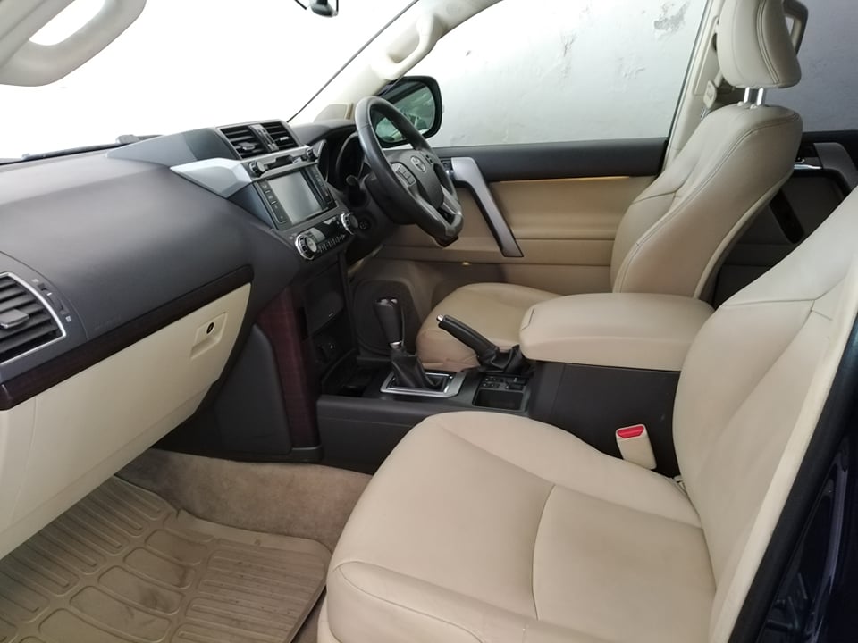 MombasaAuto's tweet photo. TOYOTA LANDCRUISER PRADO✨
🔥2015-Model||Diesel||Super Clean Interiors &amp; Exterior||KCX-Plated||
#FridayThoughts #FridayMotivation https://t.co/IXqT4mXT6F