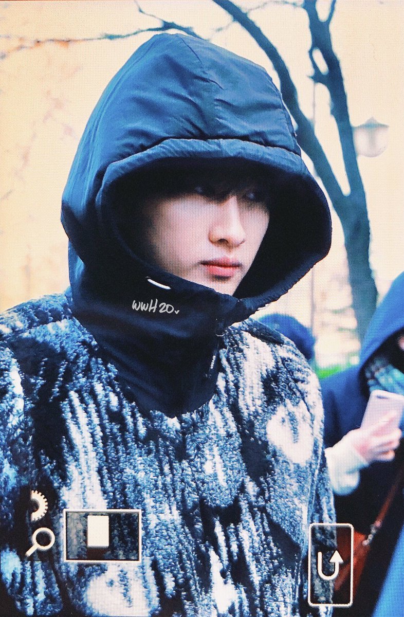 wwHH2O's tweet photo. 191220 뮤뱅 재출근 preview

miss u💙💙
@AllRiseSilver 

#赫宰 #銀赫 #李赫宰 
#이혁재 #은혁 #ウニョク 
#leehyukjae #hyukjae #eunhyuk https://t.co/rzPxAbB8kT