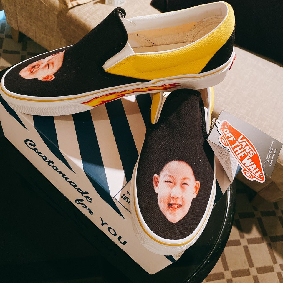 OfficialMONSTAX's tweet photo. [#주헌] 💛JOOHONEY x Vans CUSTOM🖤 #바바요 https://t.co/CcuUy1cNFu