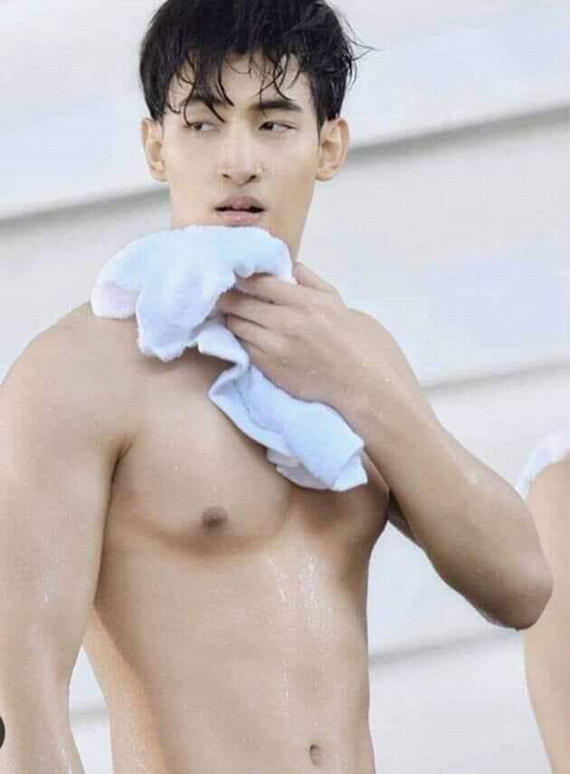 тхитиват ритпрасерт. ом тхитиват ритпрасет ohm thitiwat ritprasert. ом титиват. Ohm актер thitiwat ritprasert. натоуч сирипонгтхон и тхитиват ритпрасерт.