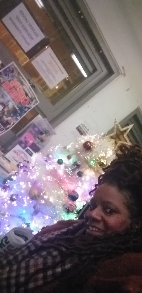 Hunter1_lj's tweet photo. @triciaapc @MelroseStewart1 @rubyturnersoul @DianeKemp1 @TVMarv @lincolnmoses @mybookbasket This weeks #MidWeekBreakfast was about spreading the cheer, and🎅🏻 suggestions....also to remember this is also can be a difficult time of year for others https://t.co/Kya9CJqXGm