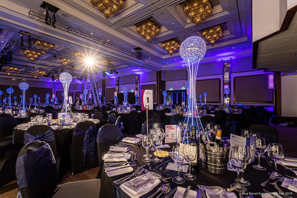 BlueParrot_'s tweet photo. Our tall crystal globe LED table centres at a recent event at the Crowne Plaza Glasgow @CPGlasgow
Want to see our range of LED table centres? Request our Table Art brochure by emailing us on - sales@blueparroteventsgroup.com
#ledtablecentre #scottishevents #eventprofsuk https://t.co/OKBHaGoWGo
