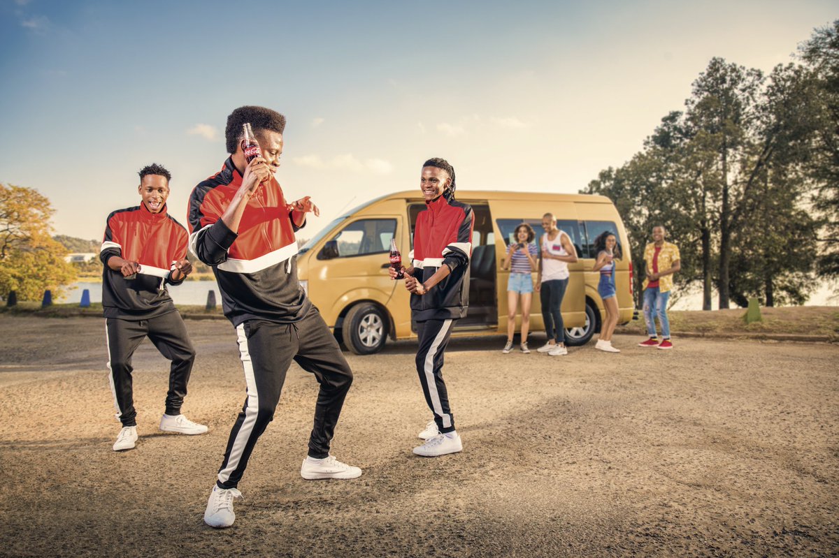 Botlhale__'s tweet photo. Challenging all dancers le bo majaivane to enter the @CocaCola_ZA dance challenge on Tik Tok🚀 Let’s have fun yebo😌 
#refreshwherevs #SummerYama2000 https://t.co/sg1WLsqYQB