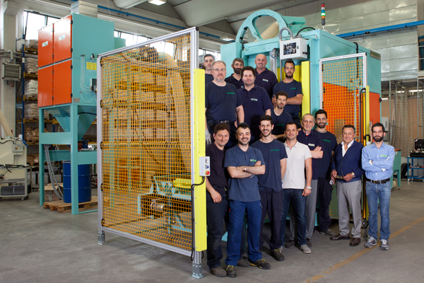 Norblast's tweet photo. In these 40 years of experience we meet the most varied problems: from the simplest solved with our standard Machines to the most complex ones faced through customized solutions.  Find out more about Norblast Group.  
https://t.co/bbQrSkJiRN 
#sandblasting
#shotpeening https://t.co/fXbRWMPWpP