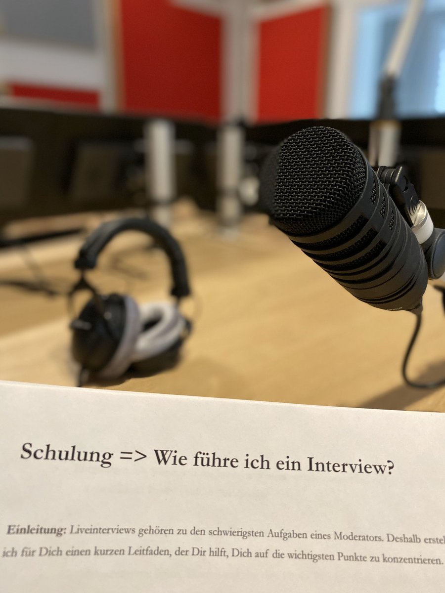 FuxMarvin's tweet photo. #coaching führen bei @radiorottu
#interview #schulung https://t.co/G5oz7TU09C https://t.co/zkvoXNeBgi