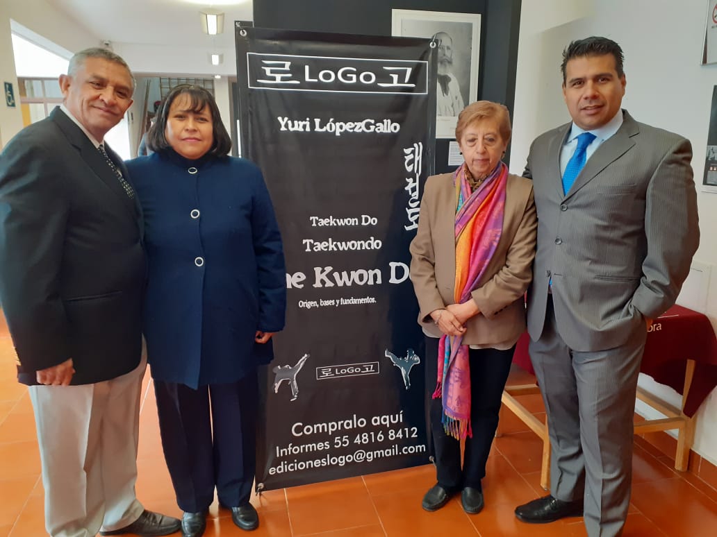 Reinald1955's tweet photo. Brillante presentación del libro:"Taekwondo origen, bases y fundamentos" de Yuri Lopezgallo. Excelente libro que muestra la involución del taekwondo como Arte Marcial hasta llegar y un simple y costoso deporte. Asistieron grande personalidades del taekwondo Internacional. https://t.co/MknaOdiHV4