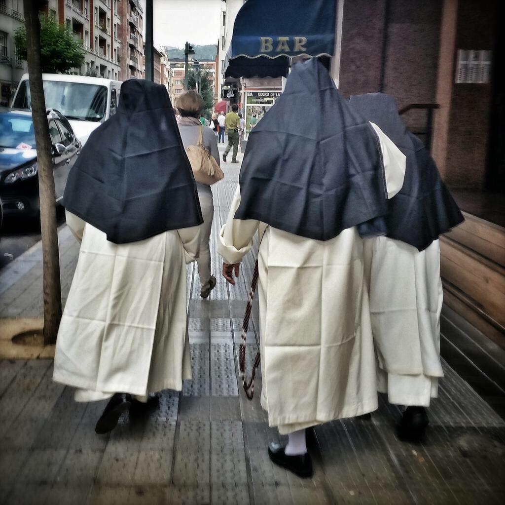 miblogestublog's tweet photo. No plancharás #TheEleventhCommandment https://t.co/YBqf45KAn9