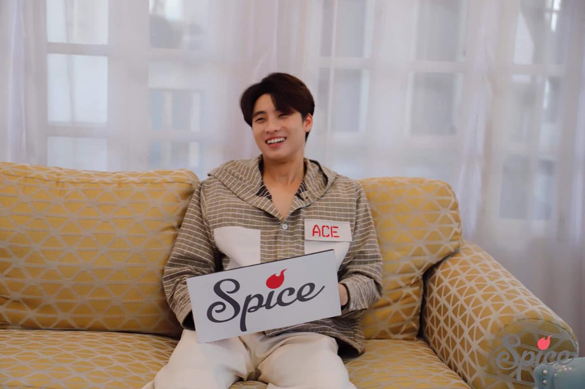 SYNOM34N's tweet photo. เบื้องหลัง ก่อน-หลัง สัมภาษณ์กับเพจ Spice มาแล้วจ้าาา (6)
#MeanPhiravich
#TUSexyBoy
#M34NION https://t.co/16KUrCuPsU