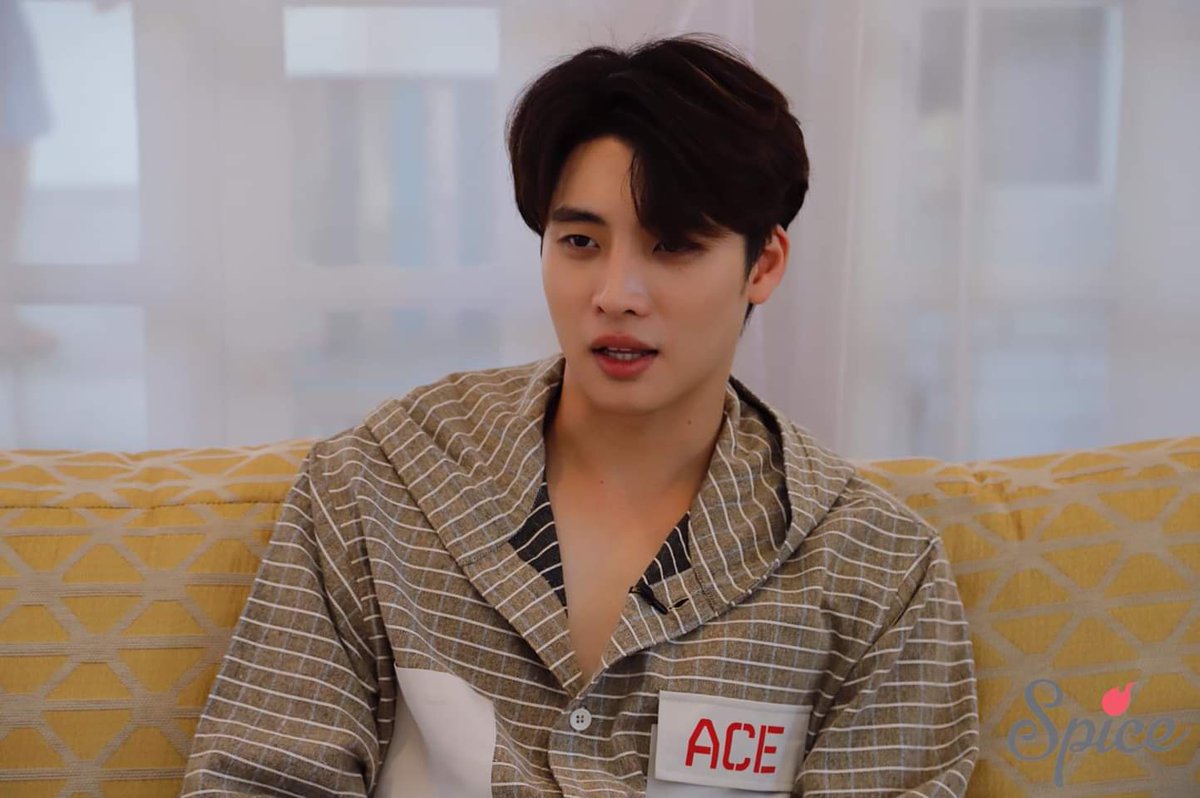 SYNOM34N's tweet photo. เบื้องหลัง ก่อน-หลัง สัมภาษณ์กับเพจ Spice มาแล้วจ้าาา (7)
#MeanPhiravich
#TUSexyBoy
#M34NION https://t.co/RWZEnZi6AN