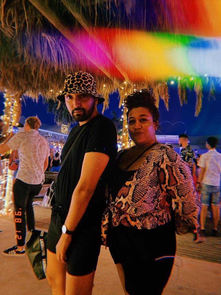 ShirazReddy's tweet image. Also a young #Fbf to the recent #cosmosummer seen here with my faves @daninenaidoo @TiaBlack007 @laurenparis19 &amp;amp; the bucket hat everyone asked about is from @WOOLWORTHS_SA 😎