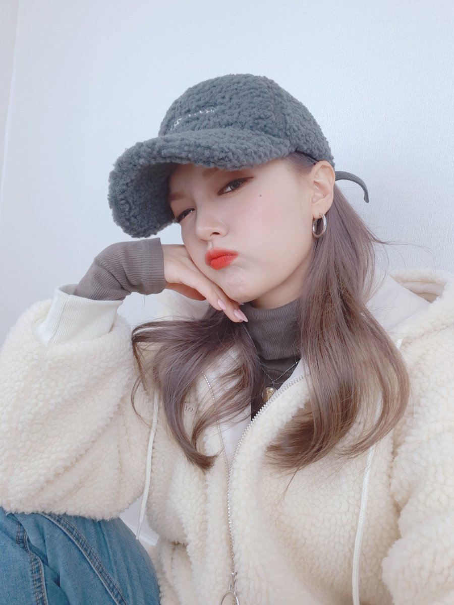 pung_gahee's tweet photo. 🐻🐻🐻 https://t.co/LbKSiJ4zIs