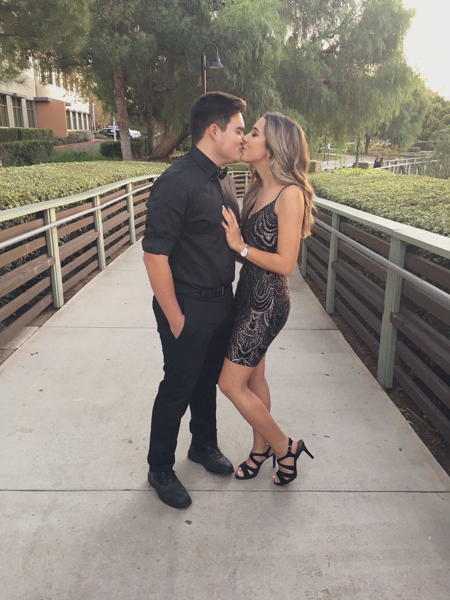 lyssacorey's tweet photo. More pictures to follow💕#midwinter2019 https://t.co/pn9iPxWzIG