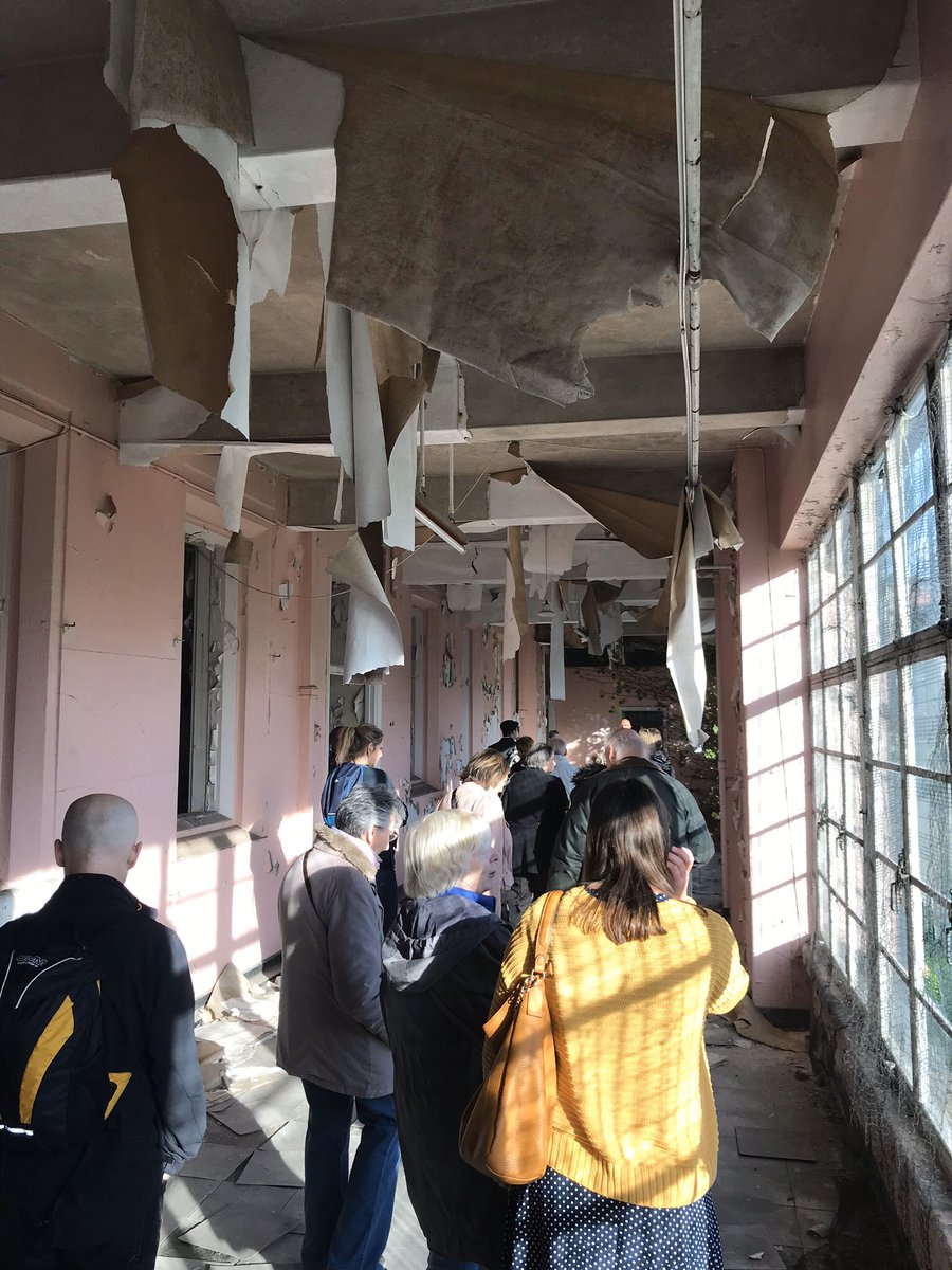 summerstown182's tweet photo. And at No16, high on the hilll overlooking #Tooting since 1840 - things are changing @SWLSTG #SpringfieldHospital - on a warm spring night it was an unforgettable privilege to be amongst the last people to visit the old buildings on this historic site https://t.co/nA7qi9HyA9